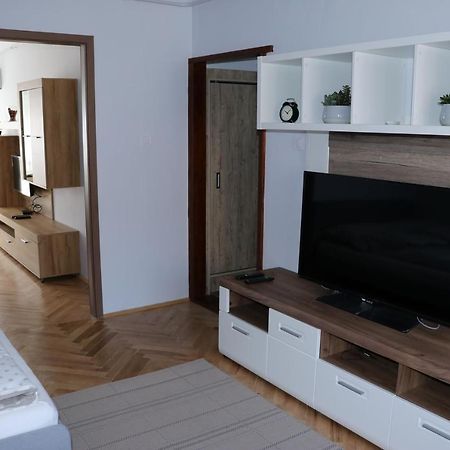Petofi Apartman Apartment Seghedin Exterior foto